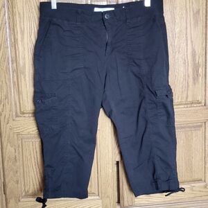 Sonoma black capris sz 12
